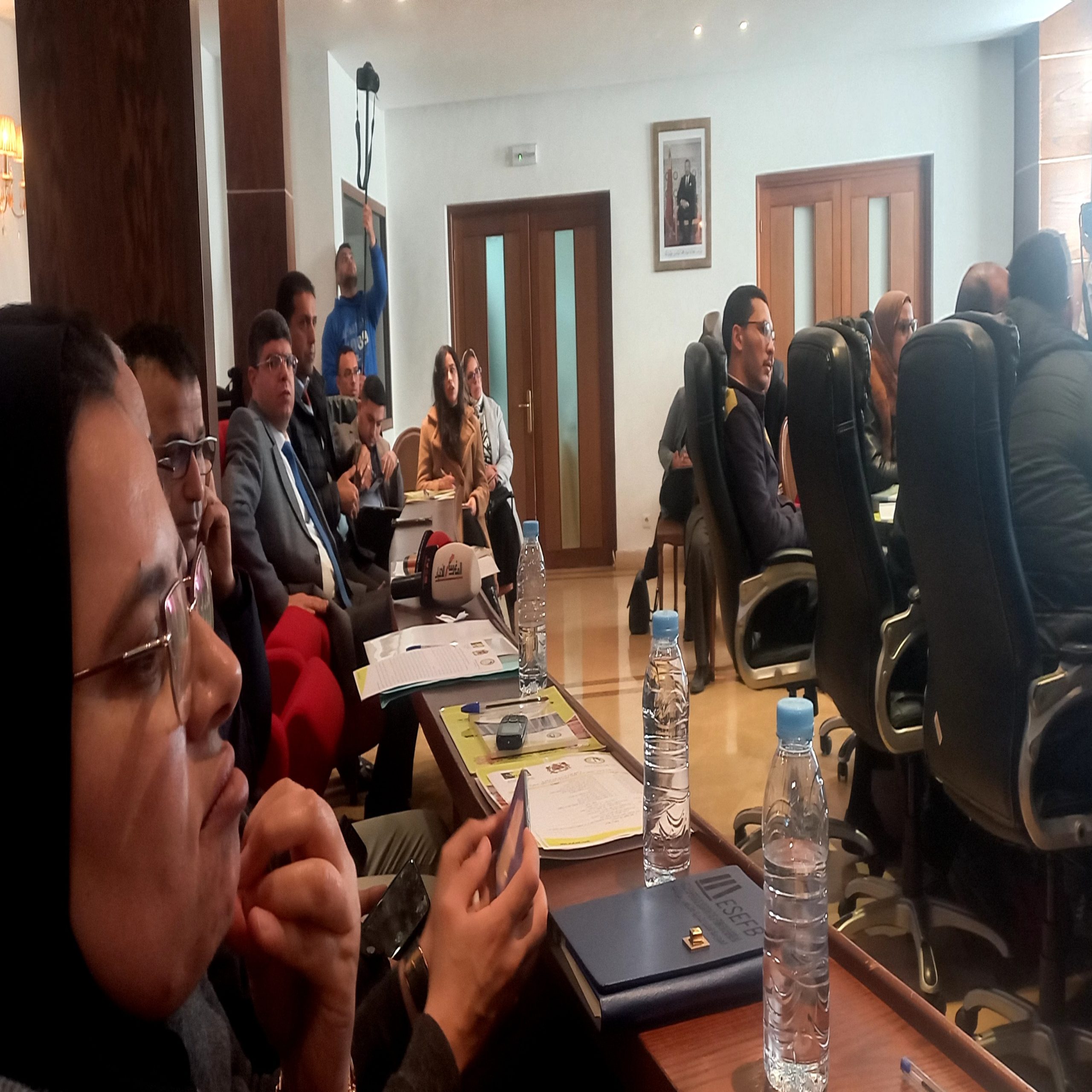 بمجلس المستشارين : الجزء الاول من التدخلات / تعرية الواقع المر للجسم الصحفي خلال يوم دراسي ل ك.د.ش