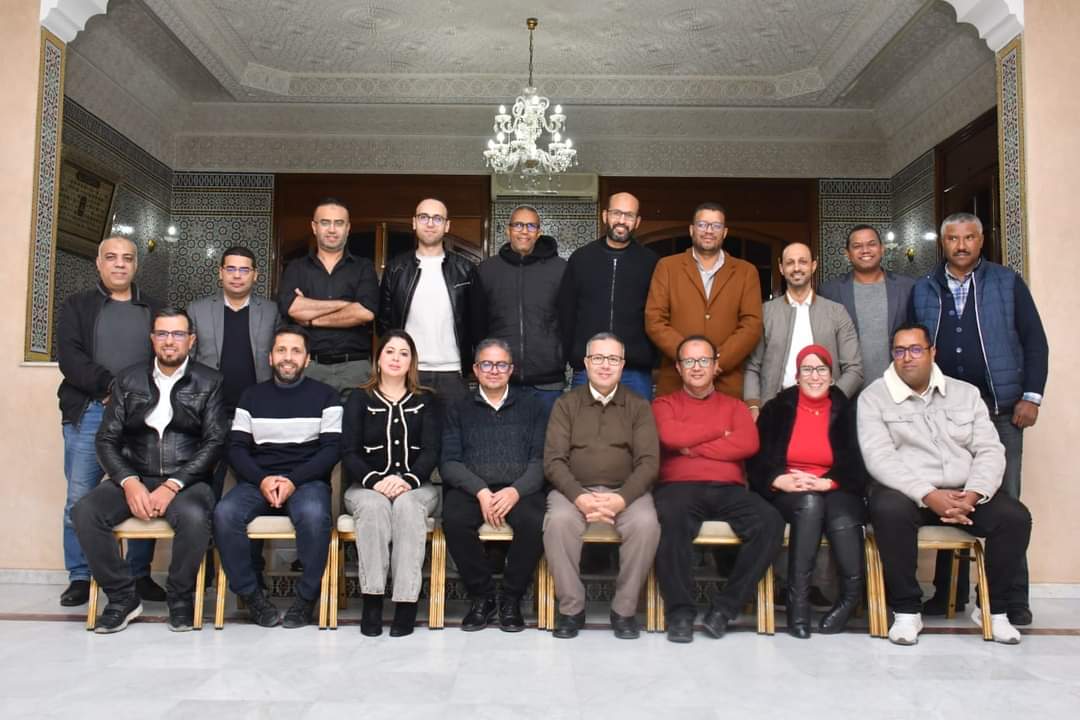 رابطة الصحافيين الرياضيين تستنكر حملة الإعلام الجزائري ضد الجامعة والمنتخب الوطني