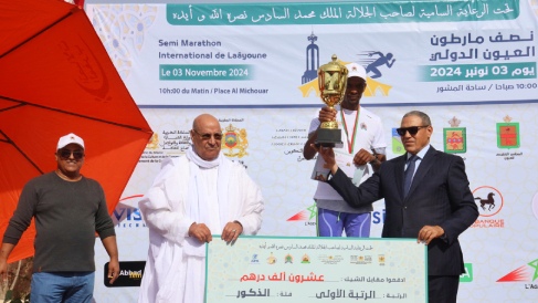 الكيني كيبليمو لابان ومواطنته كيموتاي جيبكوسجي يفوزان بالنسخة الرابعة والعشرين لنصف ماراطون العيون الدولي