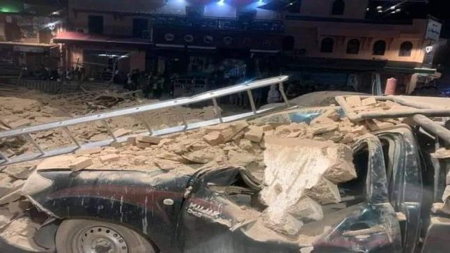 زلزال بقوة 7 درجات على سلم ريختر يسبب انهيار بيوت وإصابات في مراكش وأكادير وآلاف المواطنين بالشوارع