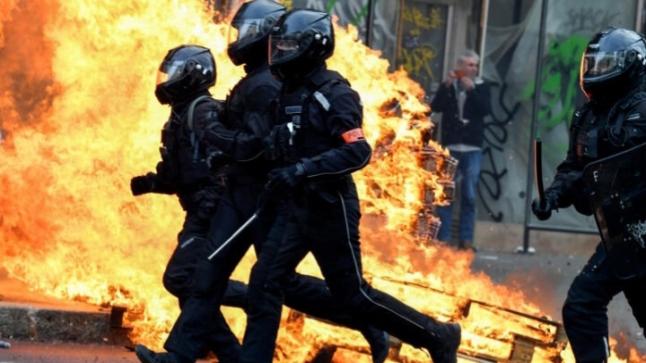 منظمات حقوقية تندد بـ”عنف” الشرطة الفرنسية خلال مظاهرات ضد إصلاح نظام التقاعد
